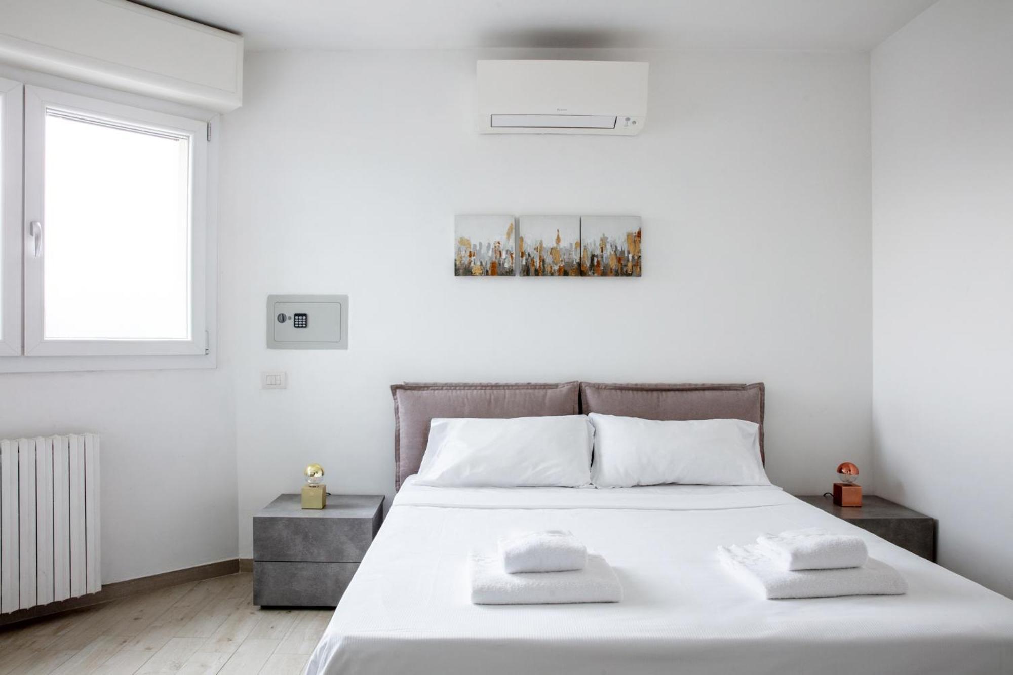 Dehomes - Porta Genova Luxury Stay Milano Ngoại thất bức ảnh